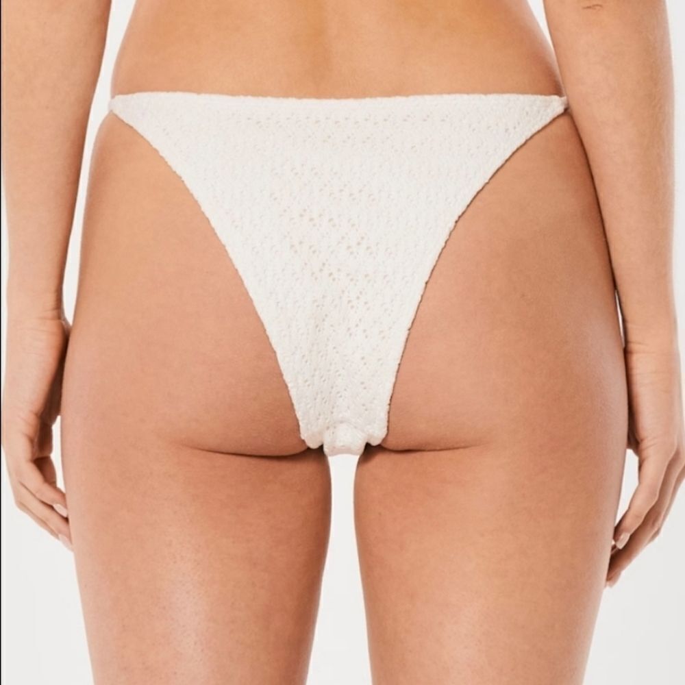 Hollister Crochet Off White High Leg Cheeky Bikini Bottom - Picture 5 of 16